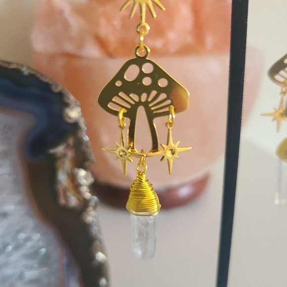 NEW Gold Boho Witchy Magic Mushroom Star Celstial Dangle Earrings with Crystal - Picture 2 of 3